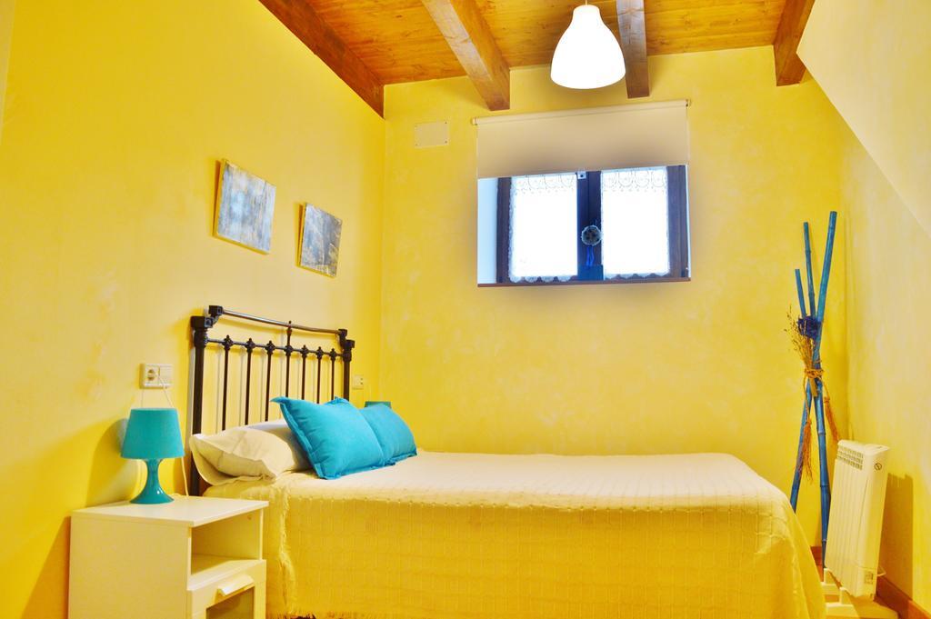 Casa Javier Pensionat Rodellar Rum bild